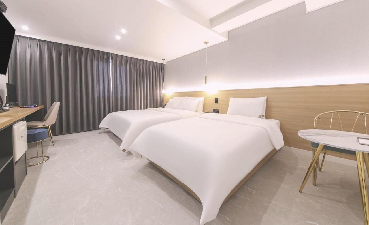 Ariel Hotel Puszan Kültér fotó