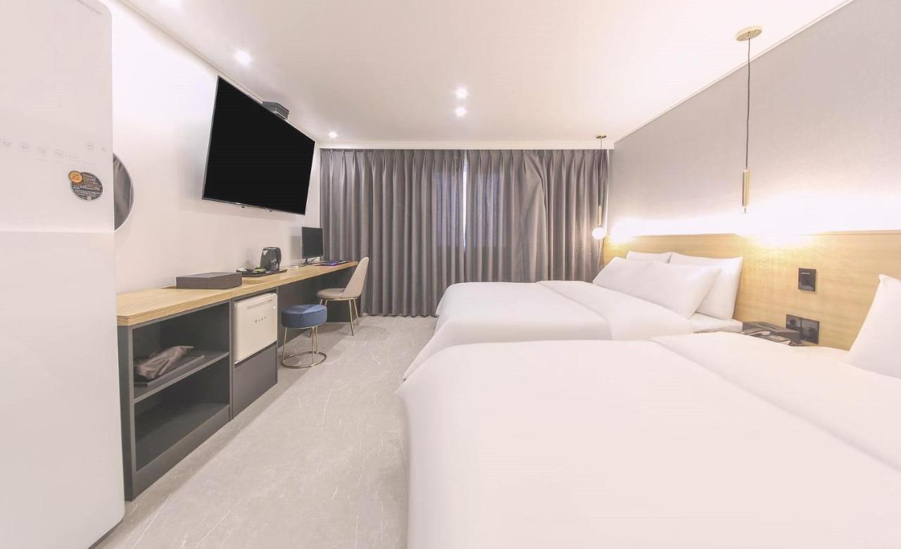 Ariel Hotel Puszan Kültér fotó