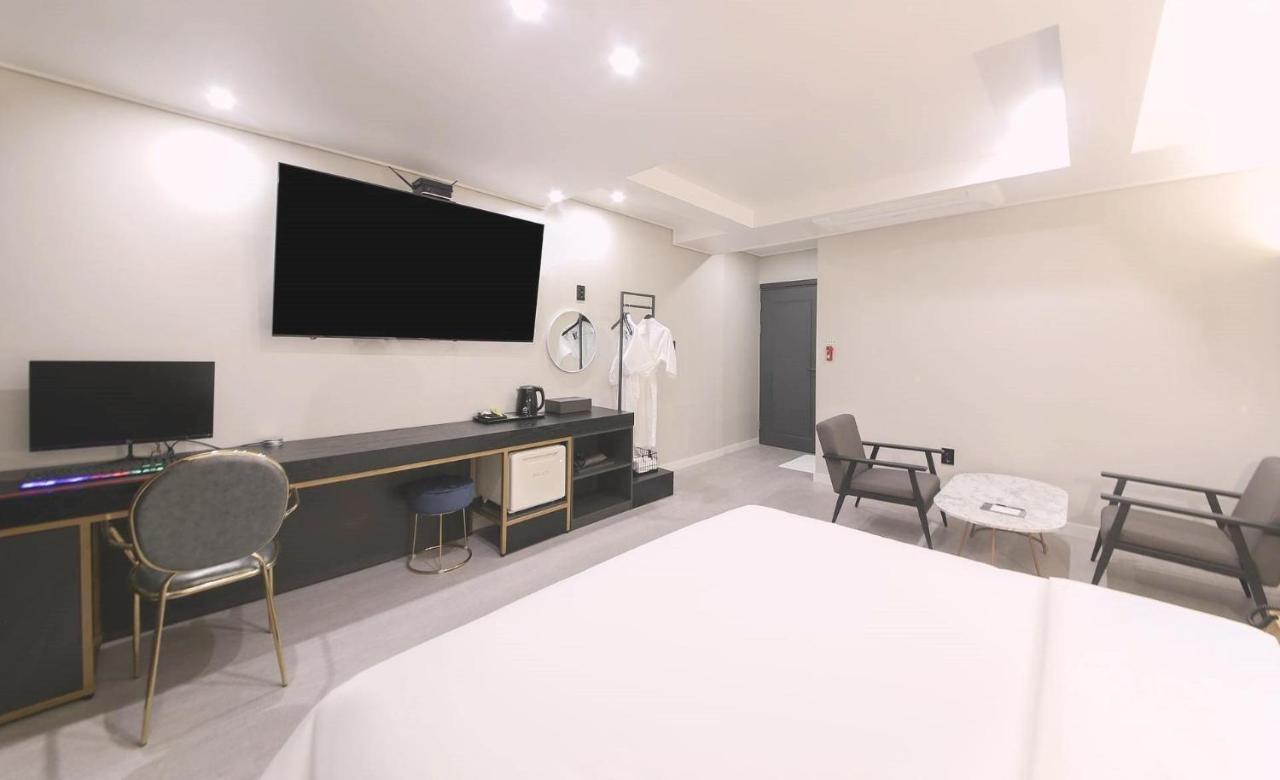 Ariel Hotel Puszan Kültér fotó